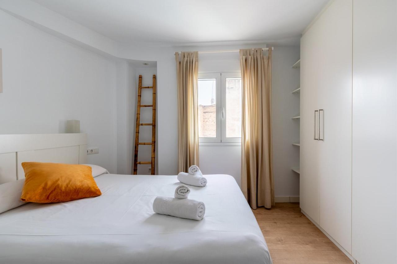 Bustos Tavera Olehousing Seville Exterior photo
