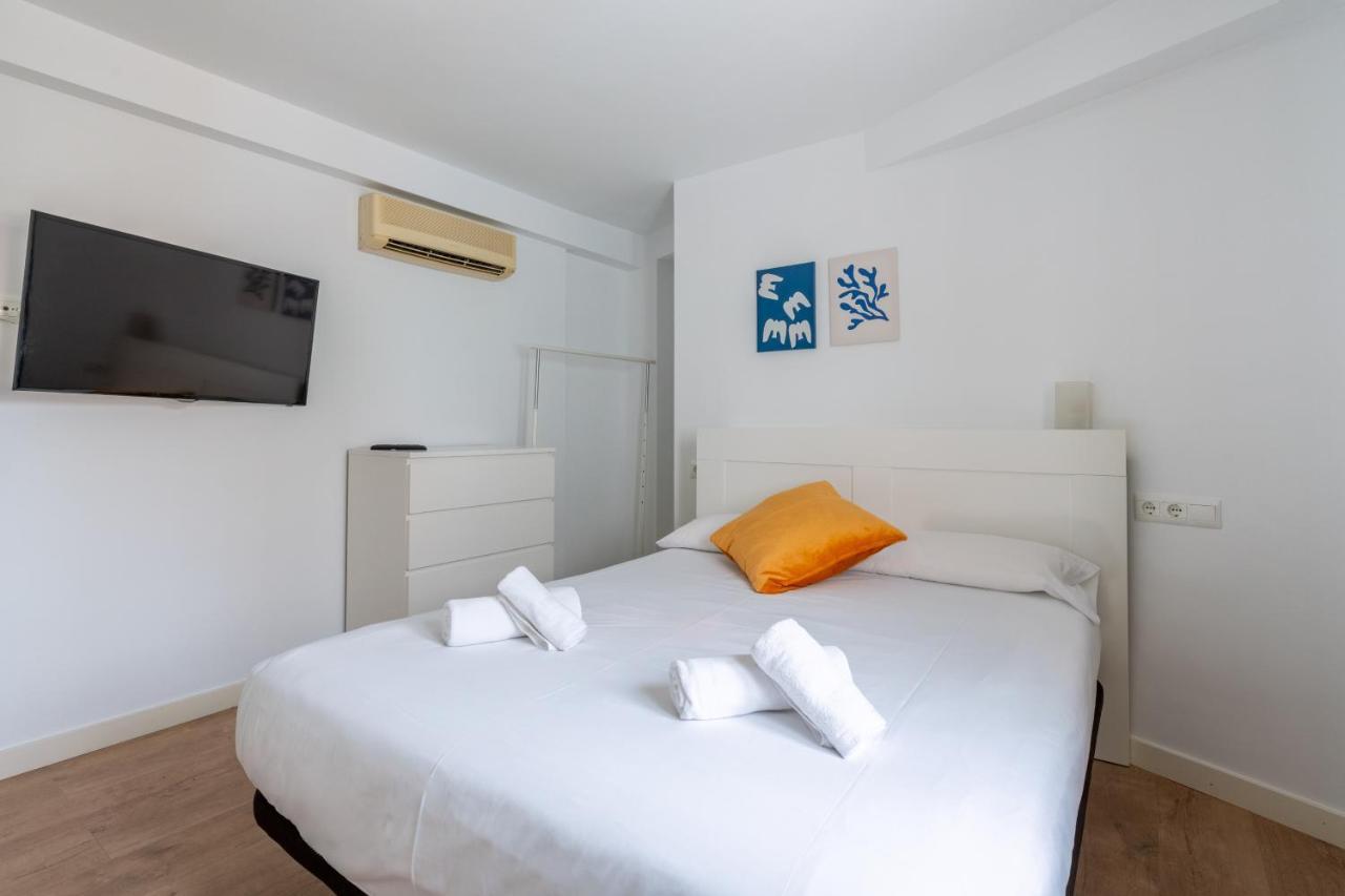 Bustos Tavera Olehousing Seville Exterior photo