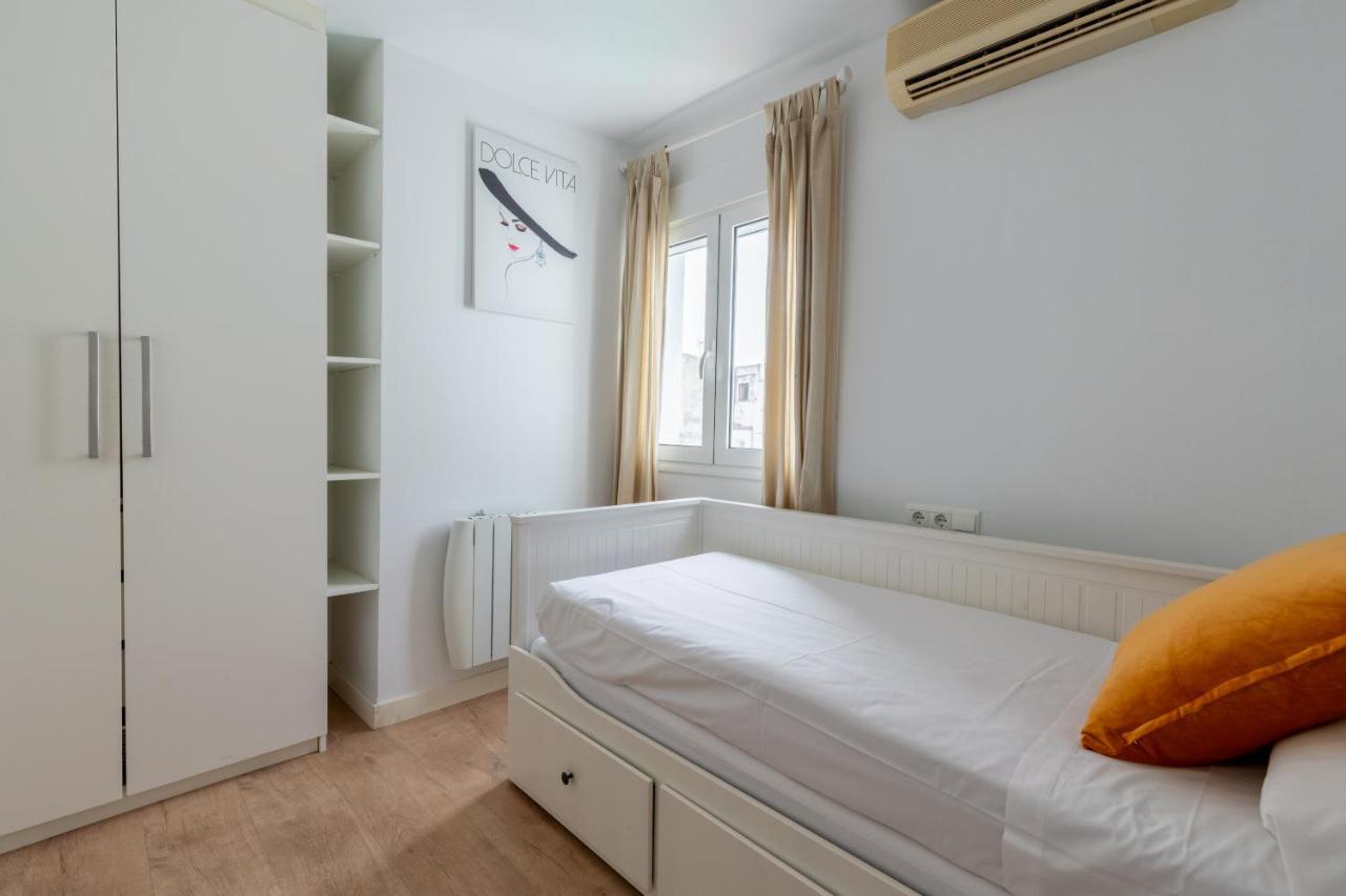 Bustos Tavera Olehousing Seville Exterior photo